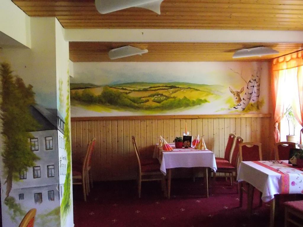 Landhotel Weisses Roess'L Adorf Exterior photo